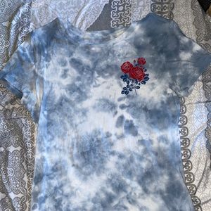 Woman’s Aeropostale tie dye tee